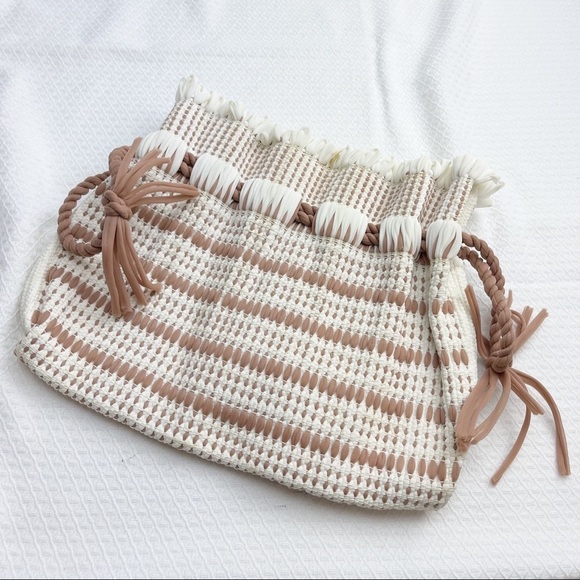 Handmade Stripe Crochet Pouch Cream Beige Tan Brown Pull String Closure Sac Bag - Picture 3 of 8